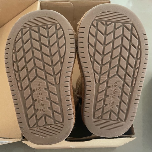 Kookaburra by Ugg booties - Picture 2 of 6